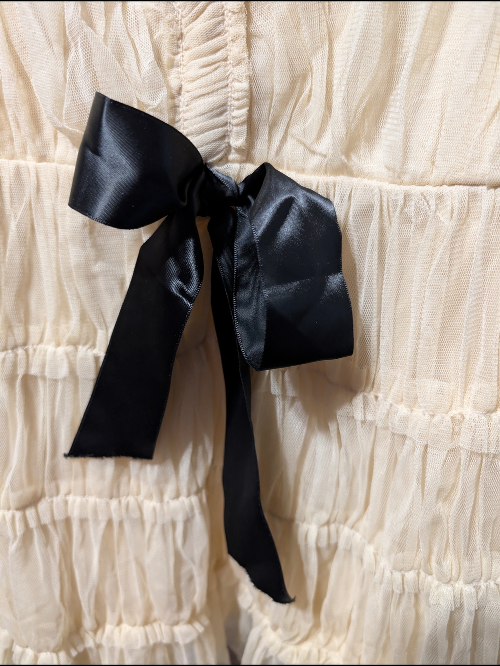 Lucky Brand Beige Ruffled V-Neck Camisole with Black Bow - Picture 7 of 10